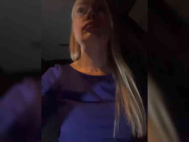 -SexyMilf-'s sex show image