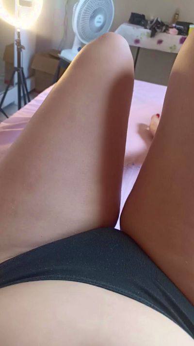 Изображение секс-шоу модели debgarcia008