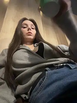 Ttixmila's sex show image