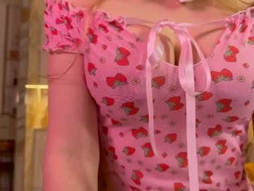 britakiss's sex show image