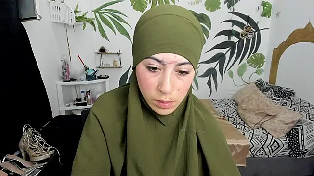 chaymae_nah_'s sex show image