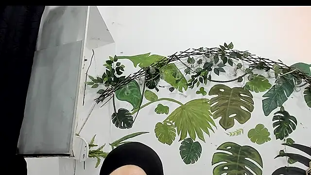 chaymae_nah_'s sex show image