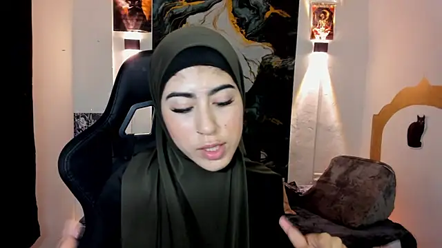 chaymae_nah_'s sex show image