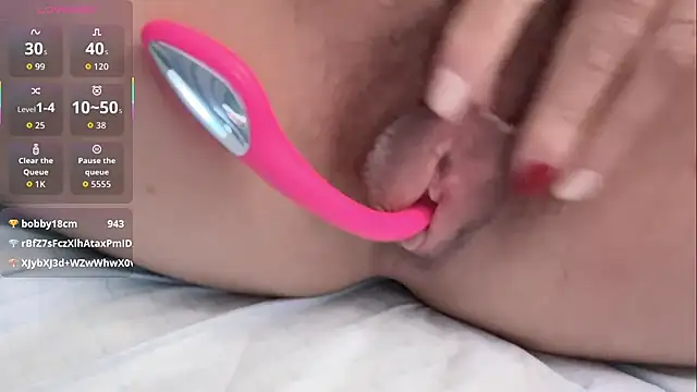 WXQMM's sex show image