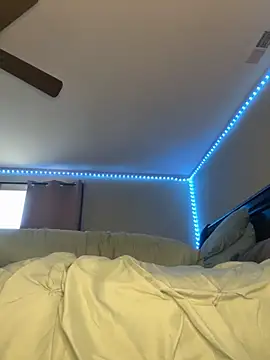 QueenNuttCollector's sex show image