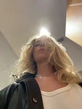 Изображение секс-шоу модели sssativa_more