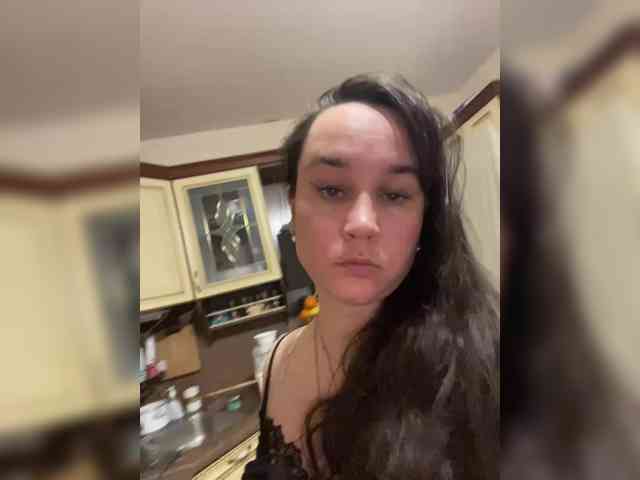 Изображение секс-шоу модели SaliiOnli