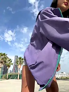 so-linger's sex show image