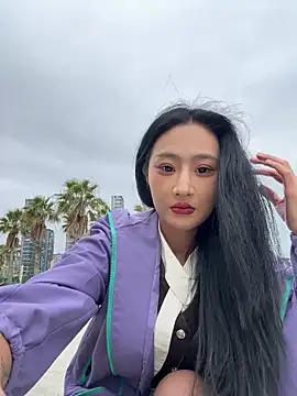 so-linger's sex show image