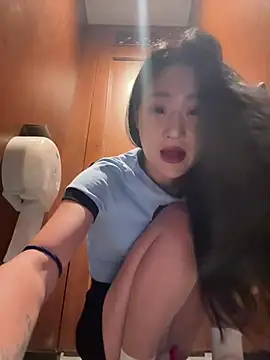 so-linger's sex show image