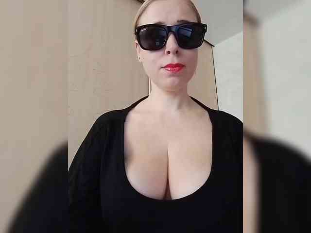 Изображение секс-шоу модели DashaKisa951