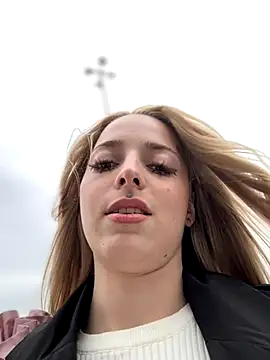 LoraaDoll's sex show image