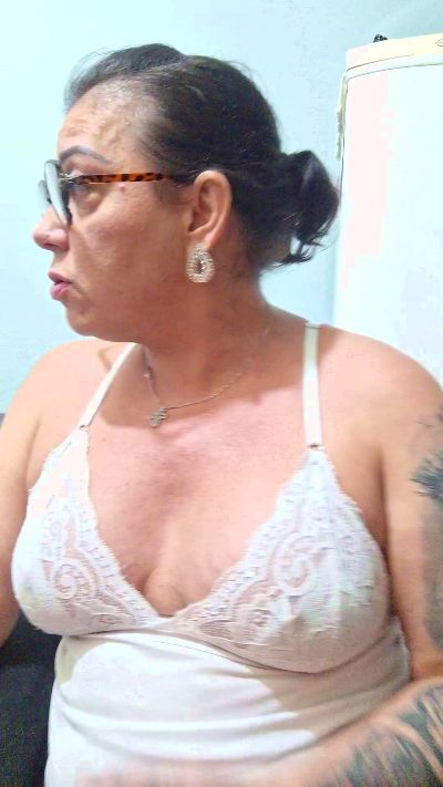 lucimaralu82's sex show image