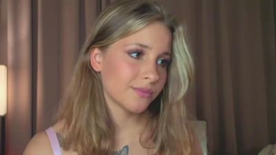 Изображение секс-шоу модели EllamaeWerley