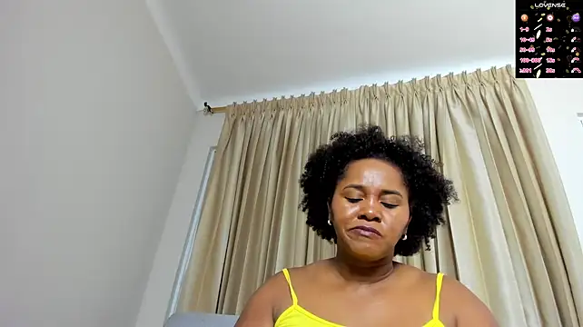 AliciaMiilf's sex show image