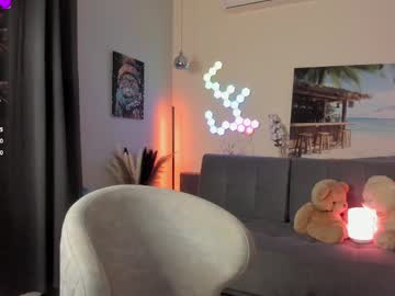 victorias_world's sex show image