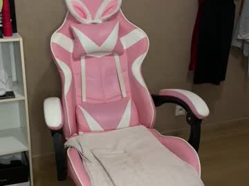 Sexshow-Bild von lucie_hot Sexshow-Bild von lucie_hot