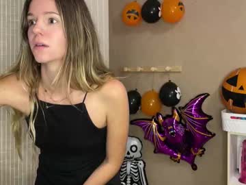 Sexshow-Bild von lucie_hot Sexshow-Bild von lucie_hot