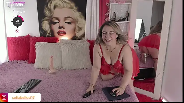 sofiiBell's sex show image