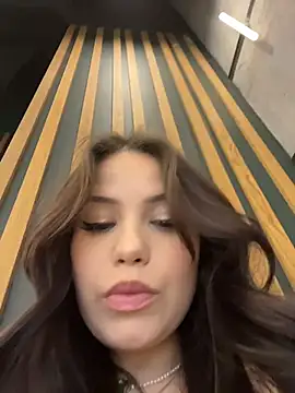 Изображение секс-шоу модели Chloe__Moon Изображение секс-шоу модели Chloe__Moon