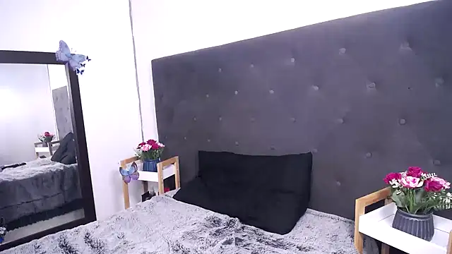 Delilah_Blazee's sex show image