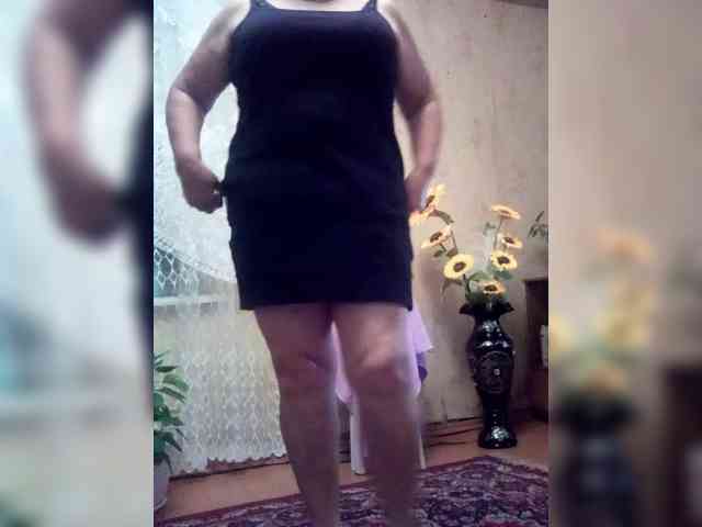 Empresswoman's sex show image