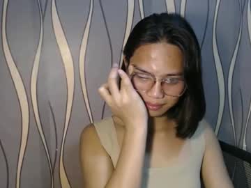 Изображение секс-шоу модели lovely_yvoneslutty