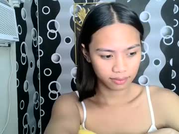 Изображение секс-шоу модели lovely_yvoneslutty