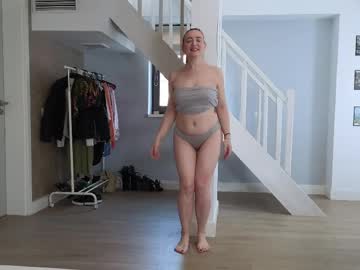 blue_angel_sweet's sex show image