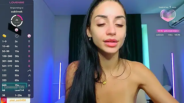 Изображение секс-шоу модели Kemi__Jordan