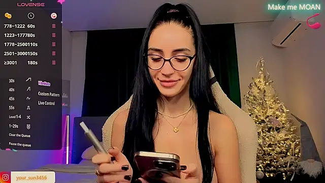 Kemi__Jordan's sex show image Kemi__Jordan's sex show image