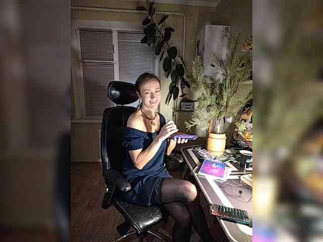 betruetoyourheart's sex show image