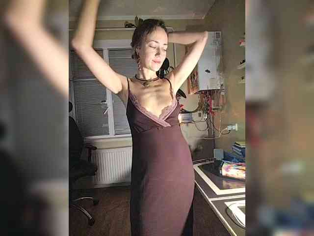 betruetoyourheart's sex show image