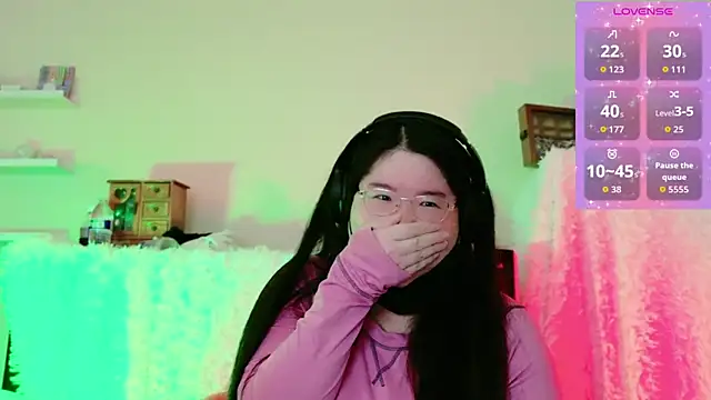 Kara-Nuna's sex show image