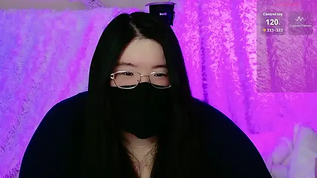 Kara-Nuna's sex show image