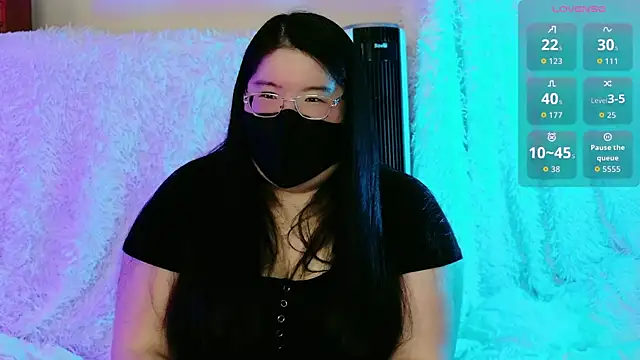 Kara-Nuna's sex show image