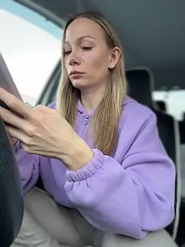 LavenderHot's sex show image