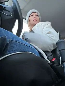 LavenderHot's sex show image