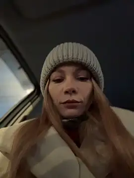 LavenderHot's sex show image