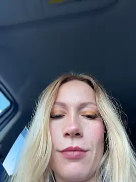 LavenderHot's sex show image