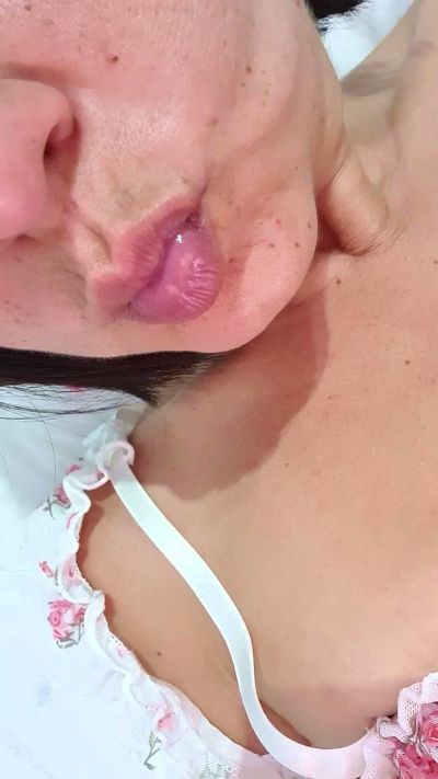 cuteandwet's sex show image