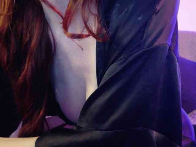Midnightrose11's sex show image